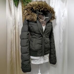 Hollister Olive Puffer down Jacket with Faux Fur Hood
